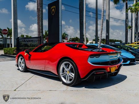 Used 2023 Ferrari 296 GTS RWD image 6