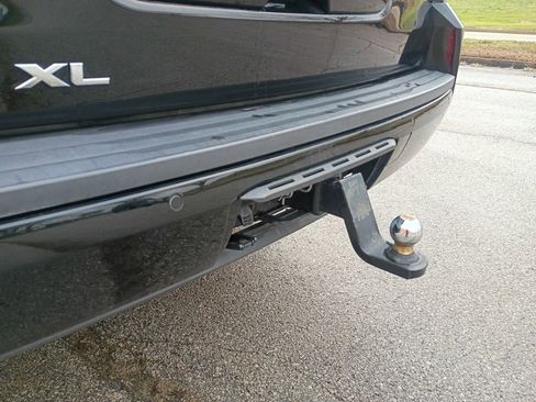 Used 2020 GMC Yukon XL SLT image 13