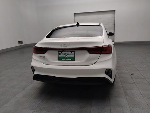 Used 2024 Kia Forte LX image 7