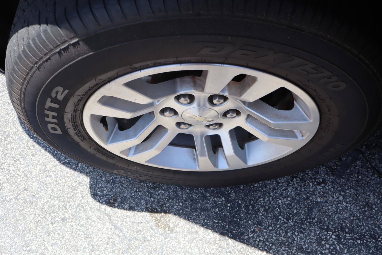 Used 2019 Chevrolet Suburban LT AWD/4WD image 30