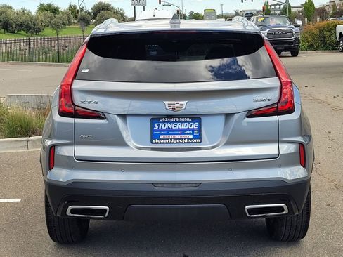 Used 2024 Cadillac XT4 Premium Luxury image 6