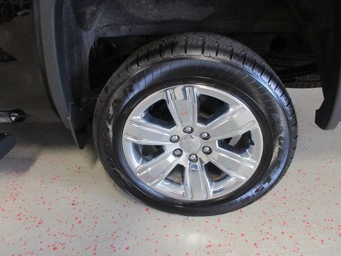 Used 2018 GMC Sierra 1500 SLT image 23