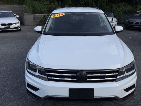 Used 2018 Volkswagen Tiguan SE AWD/4WD image 24