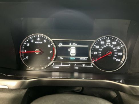 Certified 2023 Kia Sorento LX AWD/4WD image 13