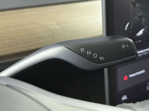Used 2022 Tesla Model Y Performance AWD/4WD image 21
