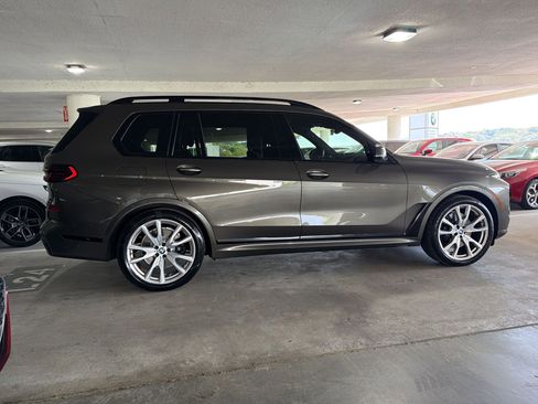 Used 2024 BMW X7 xDrive40i w/ M Sport Package image 7