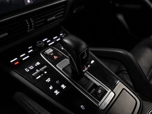 Used 2021 Porsche Cayenne AWD/4WD image 26