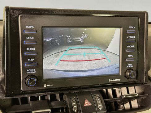 Used 2021 Toyota RAV4 XLE Premium AWD/4WD image 14
