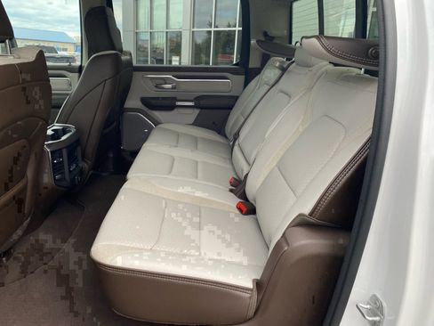 Used 2025 RAM 1500 Laramie AWD/4WD image 22