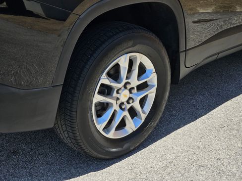 Used 2020 Chevrolet Traverse LT FWD image 8