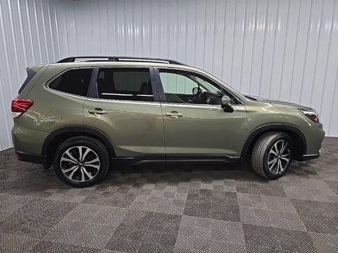 Used 2019 Subaru Forester Limited AWD/4WD image 2