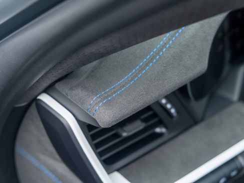 Certified 2024 Porsche 911 Dakar image 21