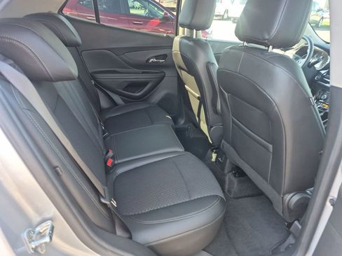 Used 2022 Buick Encore Preferred w/ Safety Package FWD image 28