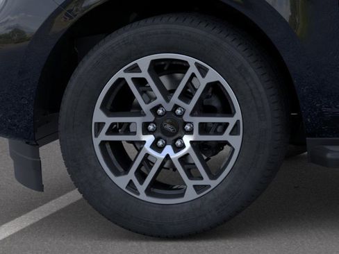 New 2025 Ford Expedition Active image 19