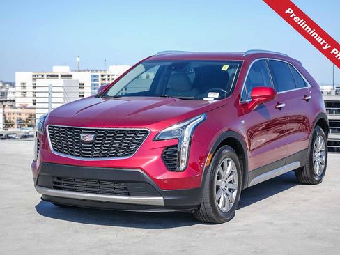 Used 2020 Cadillac XT4 Premium Luxury FWD image 1
