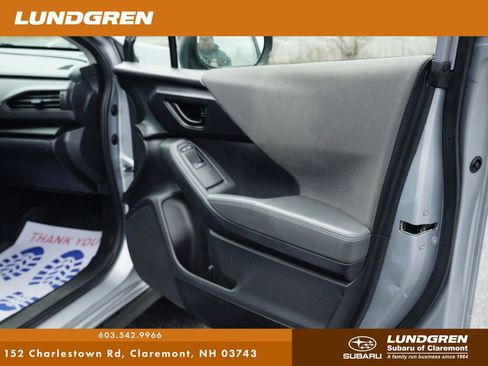 Used 2024 Subaru Crosstrek 2.0i Premium image 8