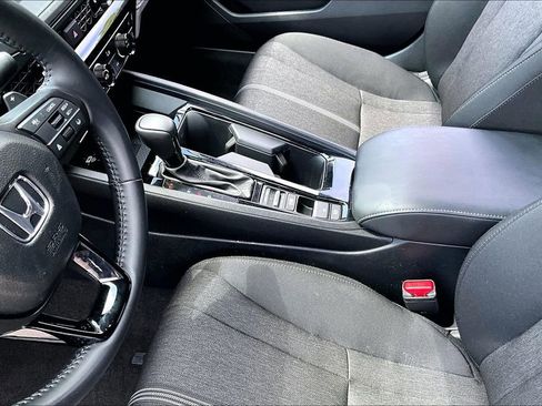 Used 2025 Honda Accord Sport image 13