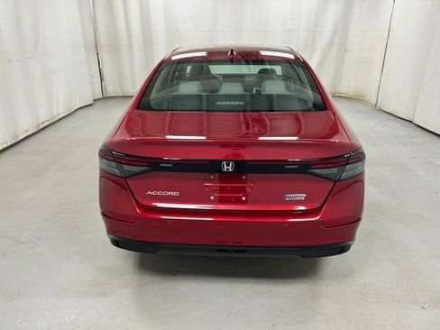 Used 2024 Honda Accord Touring image 6
