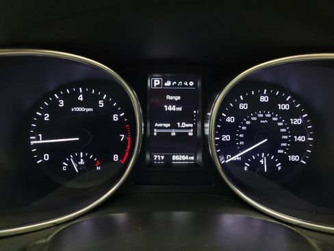 Used 2018 Hyundai Santa Fe Sport FWD image 23