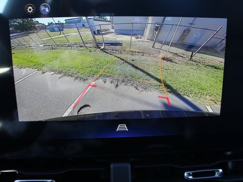 New 2026 Chevrolet Equinox LT image 36