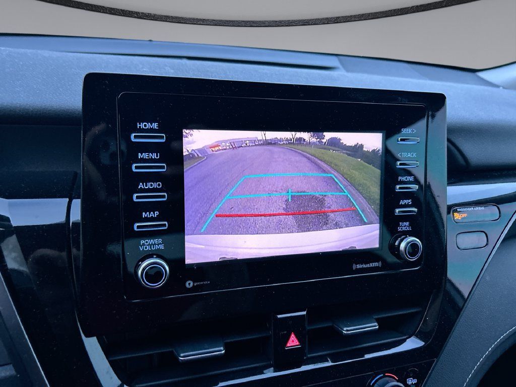 Used 2024 Toyota Camry SE FWD image 23