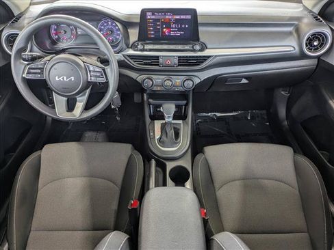 Used 2024 Kia Forte LXS w/ LXS Technology Package FWD image 16