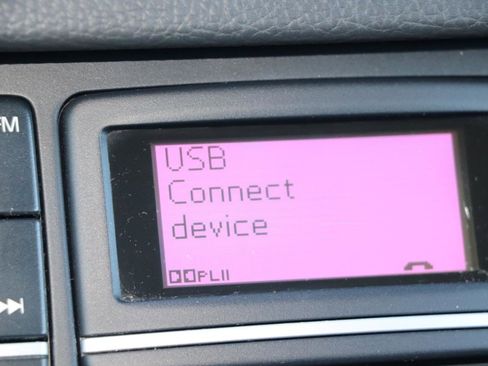 Used 2013 Volvo XC90 3.2 image 36