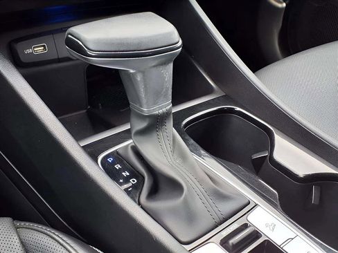 Certified 2024 Hyundai Santa Cruz Limited image 18