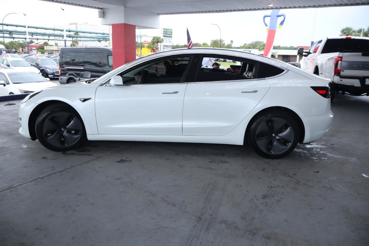 Used 2020 Tesla Model 3 Standard Range RWD image 10
