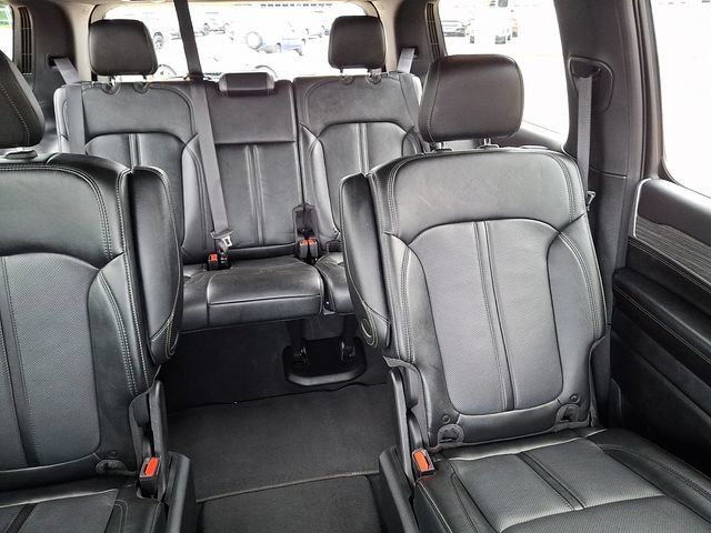 Used 2024 Jeep Wagoneer Series III AWD/4WD image 20