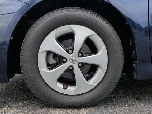 Used 2013 Toyota Prius Four FWD image 9