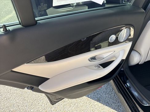 Certified 2019 Mercedes-Benz E 300 image 11