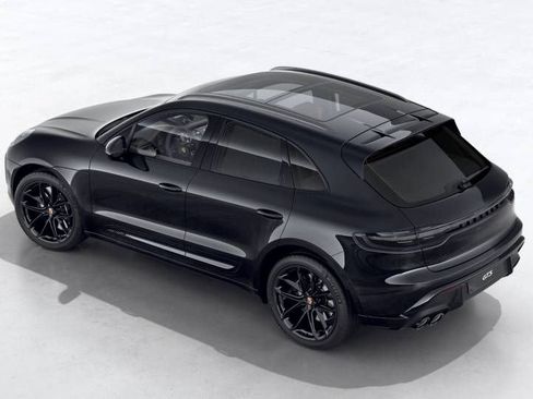 New 2026 Porsche Macan GTS image 4