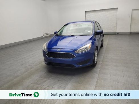 Used 2018 Ford Focus SE image 1