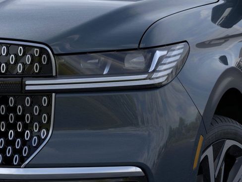 New 2026 Lincoln Navigator L Reserve image 18