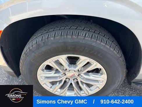 Used 2023 GMC Yukon SLT w/ SLT Luxury Package AWD/4WD image 8