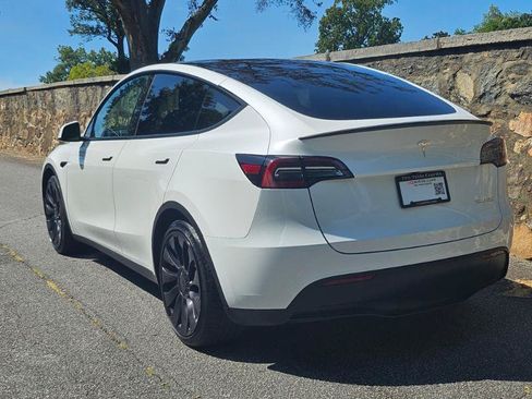 Used 2023 Tesla Model Y Performance AWD/4WD image 13