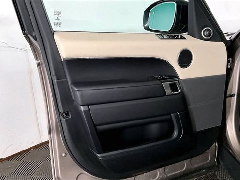 Used 2022 Land Rover Range Rover Sport HSE Silver Edition image 21