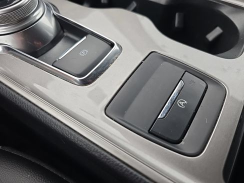 Used 2023 Ford Edge SEL AWD/4WD image 15