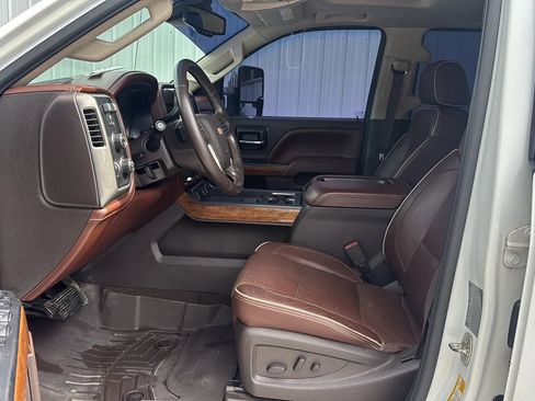 Used 2015 Chevrolet Silverado 3500 High Country w/ Duramax Plus Package AWD/4WD image 17