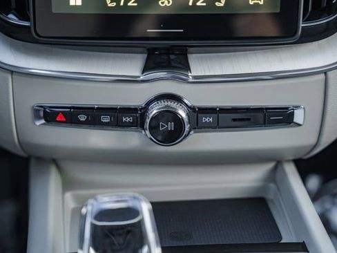 New 2026 Volvo XC60 T8 Ultra w/ Protection Package Premier image 22