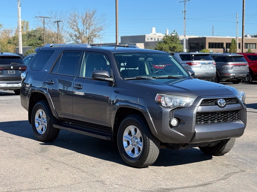 Used 2016 Toyota 4Runner SR5 AWD/4WD image 30
