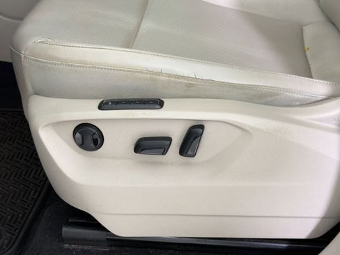 Used 2018 Volkswagen Atlas SEL w/ R-Line Package FWD image 14