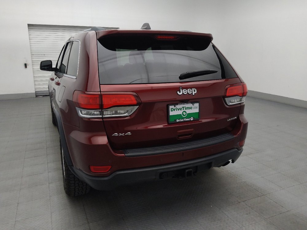 Used 2020 Jeep Grand Cherokee Laredo AWD/4WD image 6
