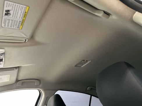Used 2021 Nissan Versa SV FWD image 26