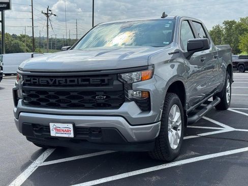 Used 2023 Chevrolet Silverado 1500 Custom w/ LPO, Dark Essentials Package AWD/4WD image 8