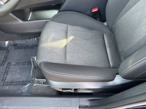 Used 2025 Nissan Rogue SV image 20