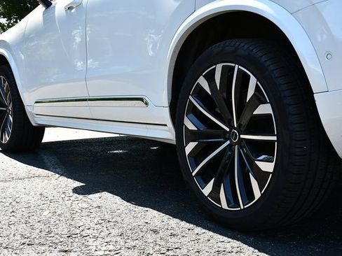 Used 2026 Volvo XC90 B6 Plus AWD/4WD image 9
