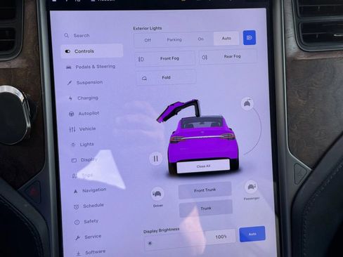 Used 2020 Tesla Model X Long Range image 11