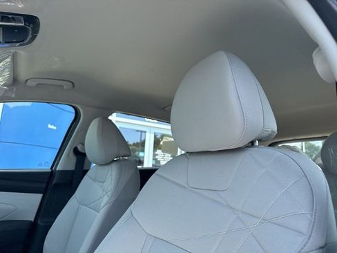 New 2025 Hyundai Tucson SE image 17